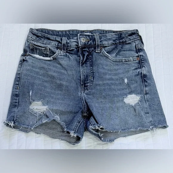 Old Navy Women's OG Short High-Rise Denim Shorts Sz 4 - Picture 2 of 9